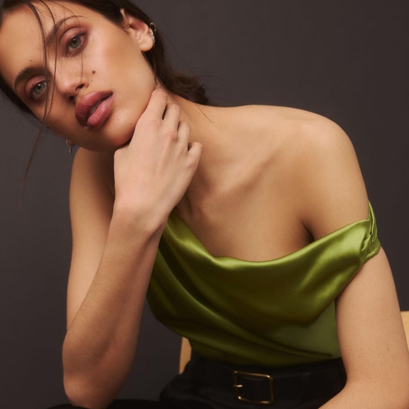 Reformation Annika Silk Top - Avocado - Size 4 - Picture 8 of 10